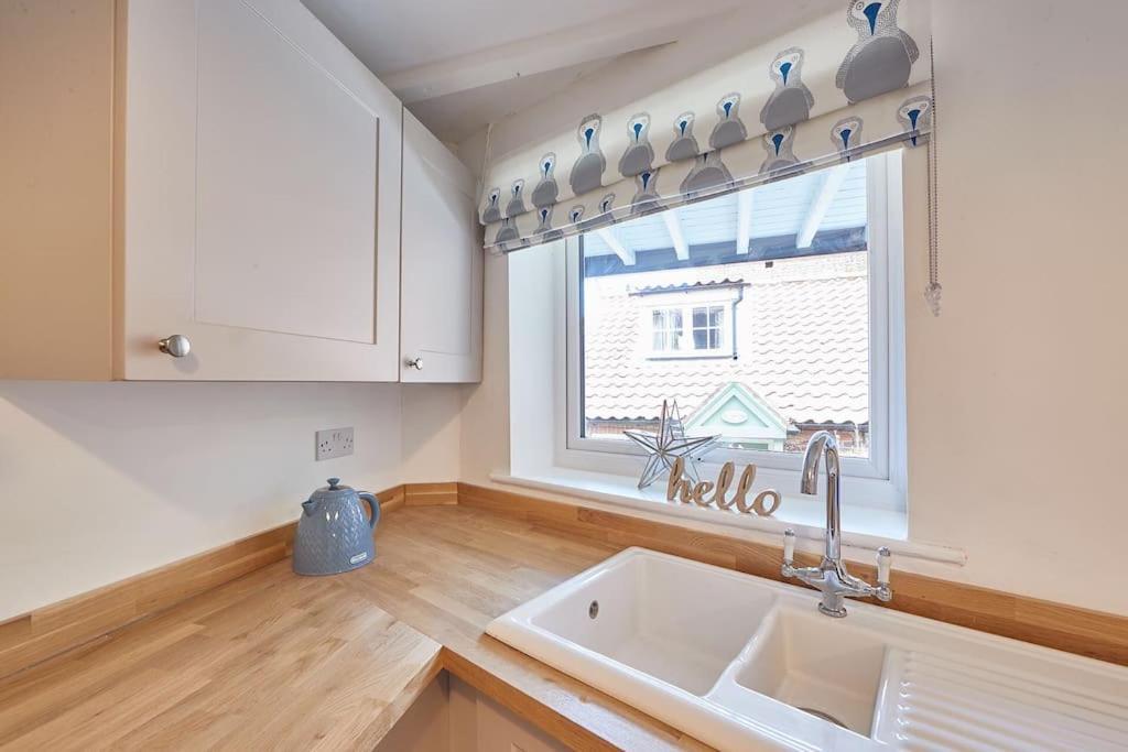 Abbey View Cottage 휫비 외부 사진